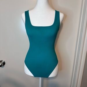 Slimming body suit